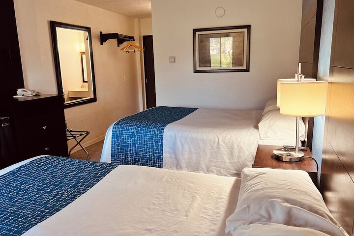 Room 53 of 95
