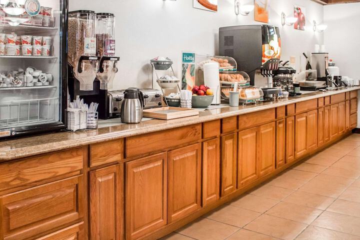 Breakfast/Coffee Service 42 of 49