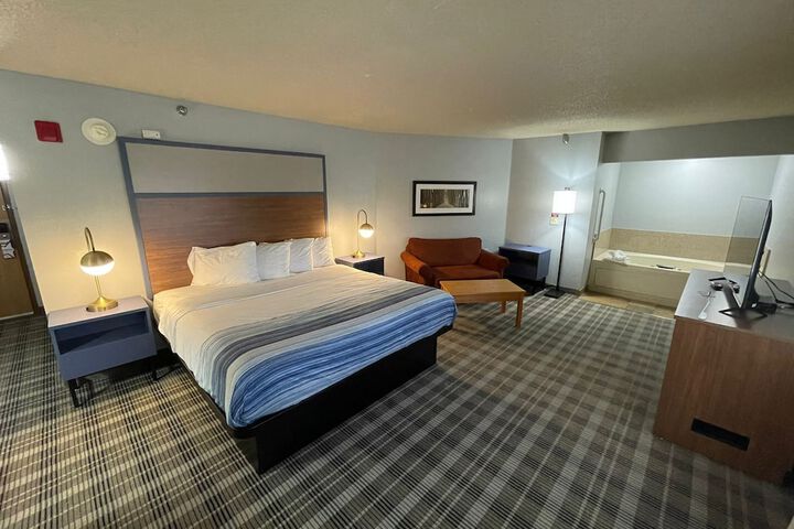 Room 32 of 111