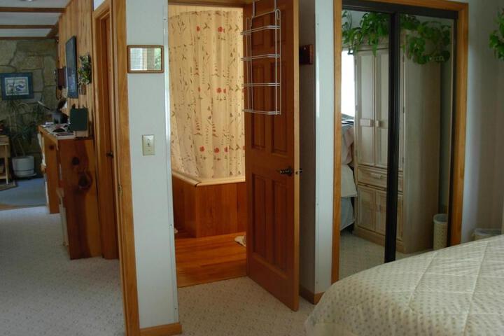 Alaska Chalet Bed & Breakfast
