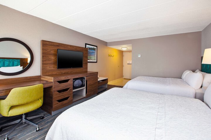 Room 33 of 59