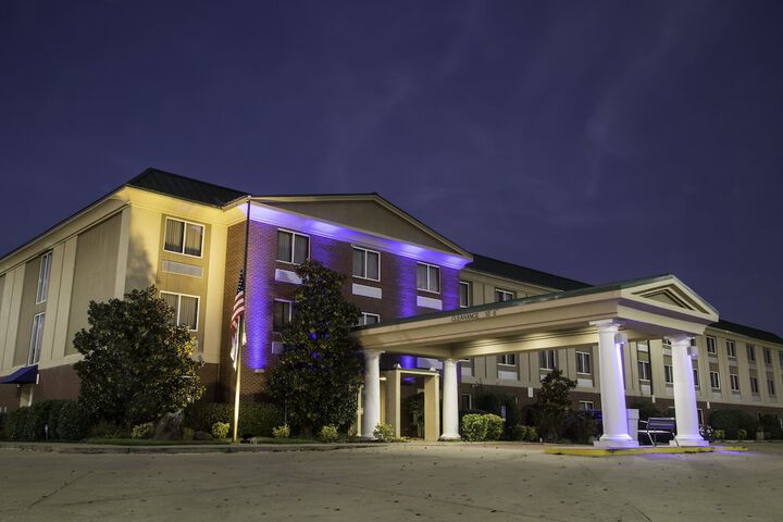 Hotel 2 of 42