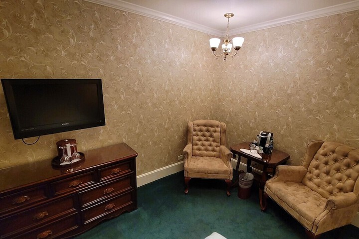 Room 67 of 104
