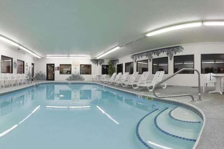 Pool 8 of 39