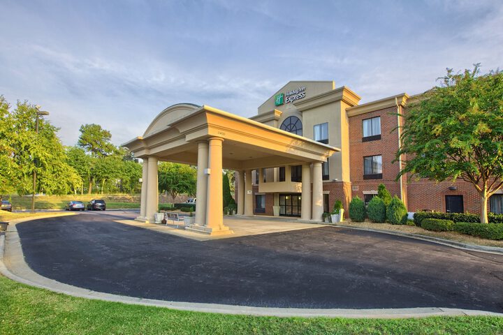 Hotel 3 of 73