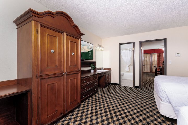 MCM Elegante Suites Abilene
