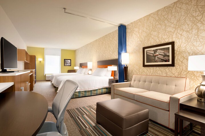 Room 28 of 34