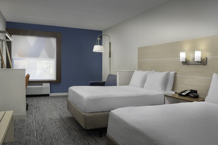 Room 28 of 43