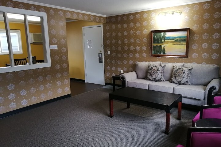 Room 38 of 48