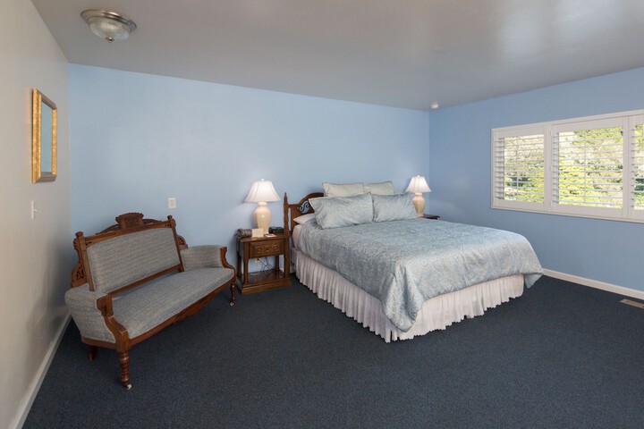 Room 15 of 74
