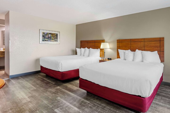 Room 15 of 29