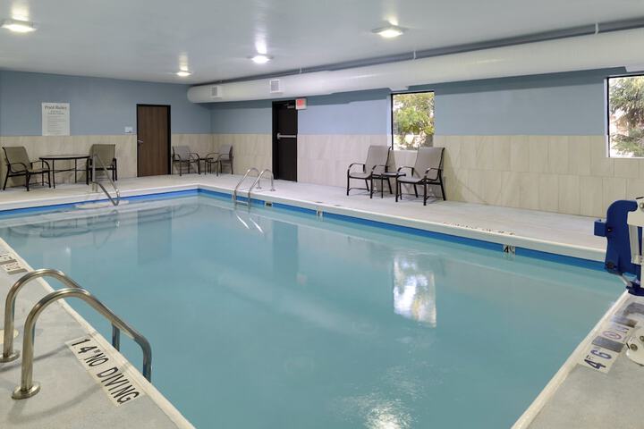 Pool 11 of 77