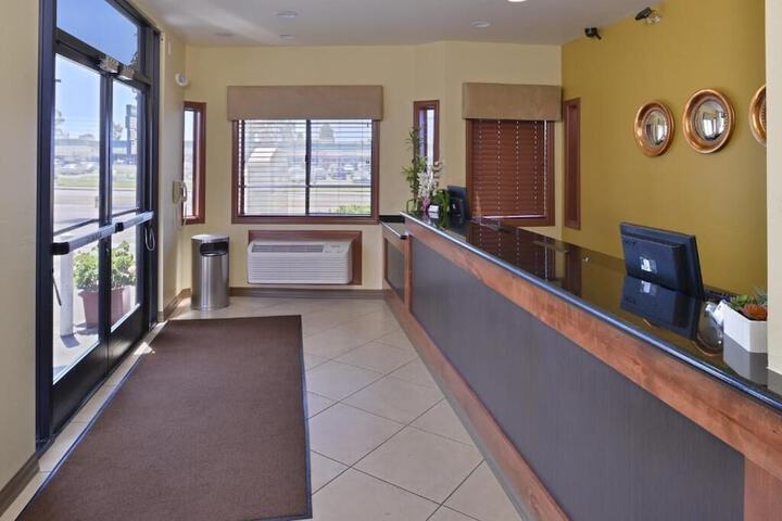 Hotel Interior 7 of 22