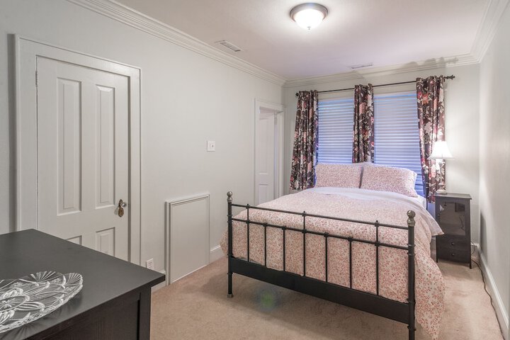 Room 28 of 50