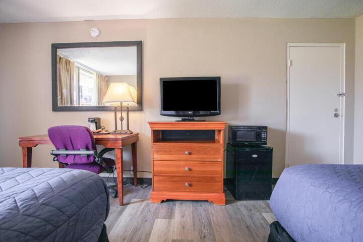 OYO hotel Greensboro east I 40