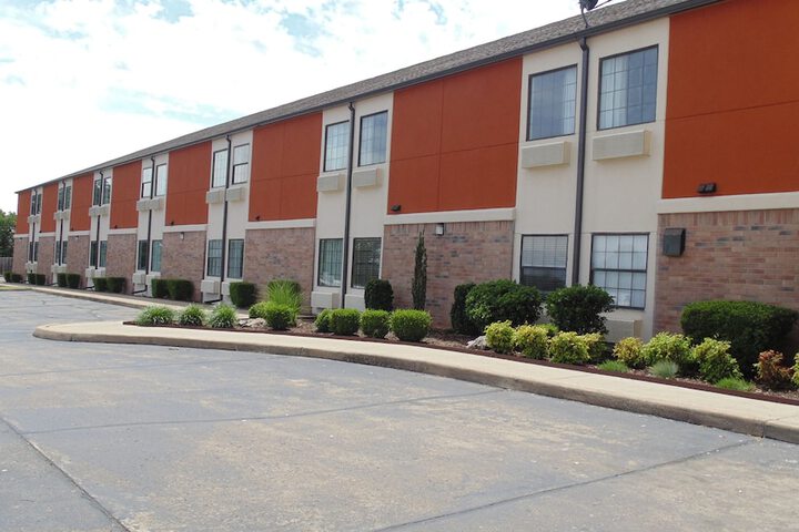 Super 8 by Wyndham Sapulpa / Tulsa Area