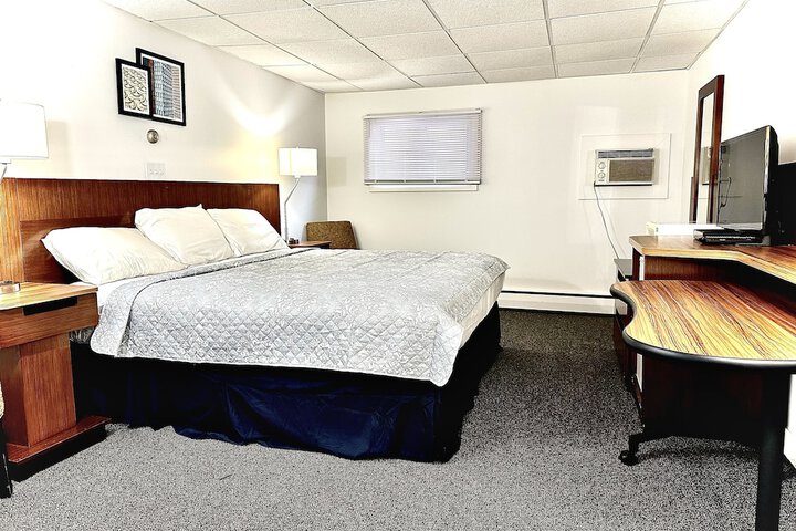Room 14 of 17