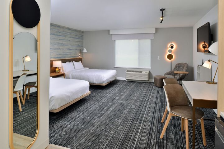 Room 12 of 33