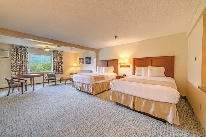 Town and Country Inn & Resort
