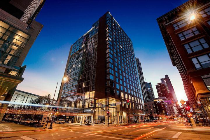 Le Meridien Denver Downtown