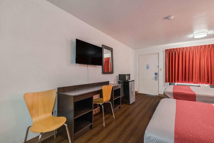 Room 21 of 58