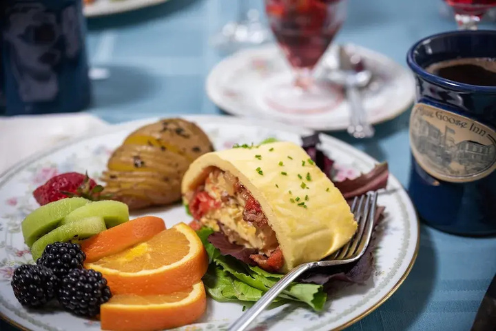 Blue Goose Inn B & B