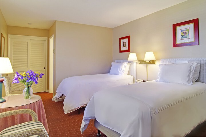 Room 34 of 71