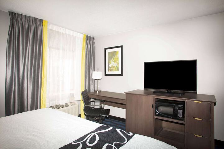 Room 27 of 55