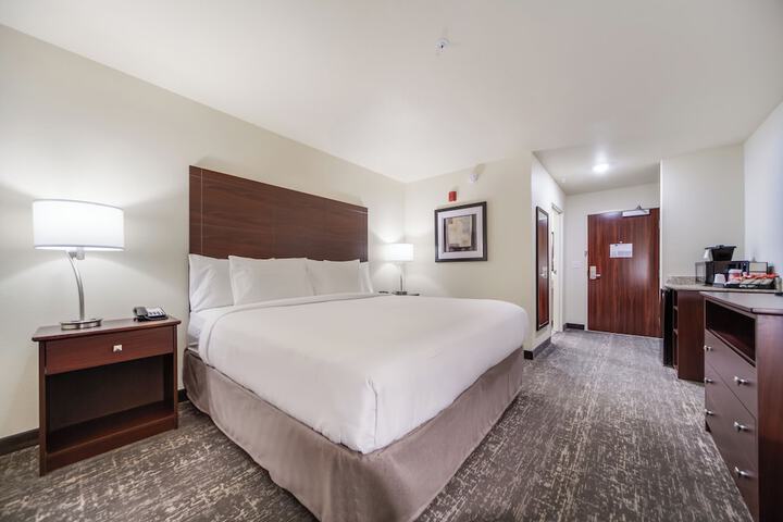 Room 21 of 40