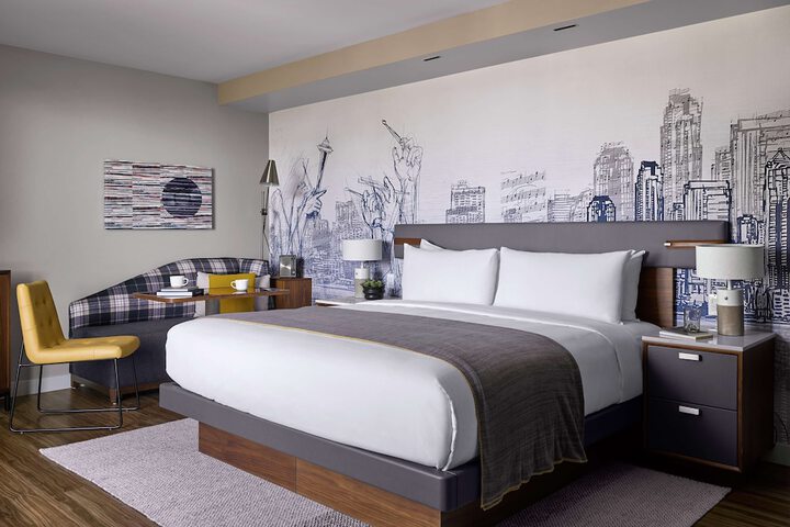Room 35 of 53