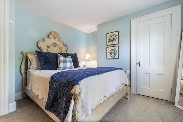 Westbrook Inn B & B