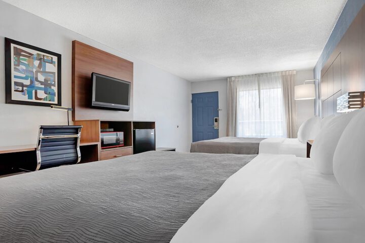 Quality Inn & Suites near Lake Eufaula