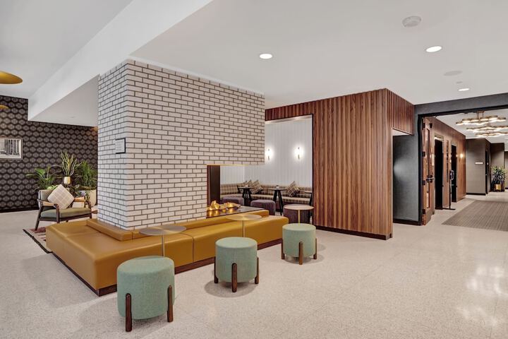 Hotel Interior 27 of 138