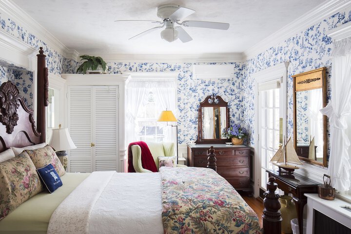 Room 32 of 55