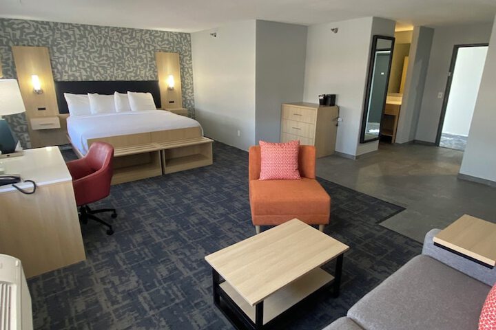 Room 30 of 35