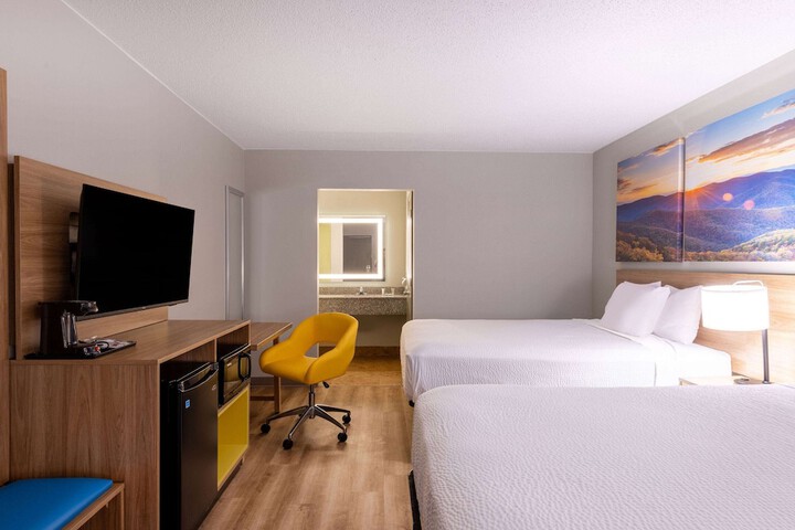 Room 19 of 29