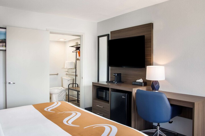 Room 28 of 56