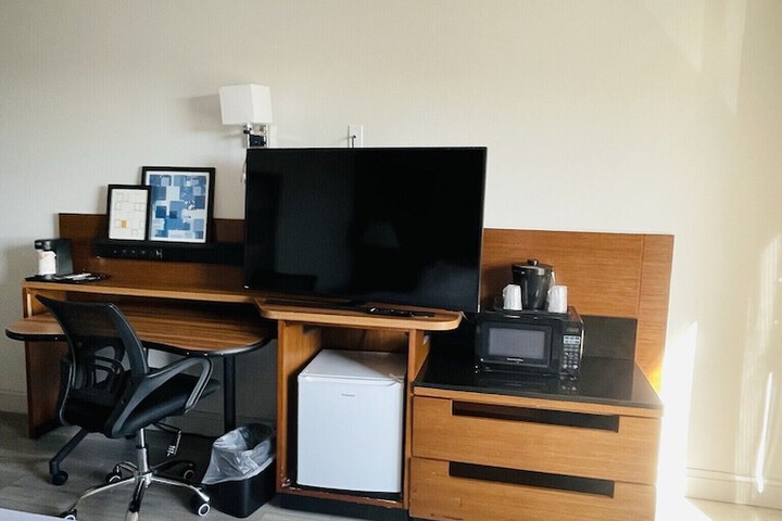 Room 20 of 43