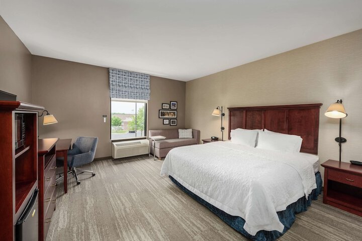 Room 15 of 38