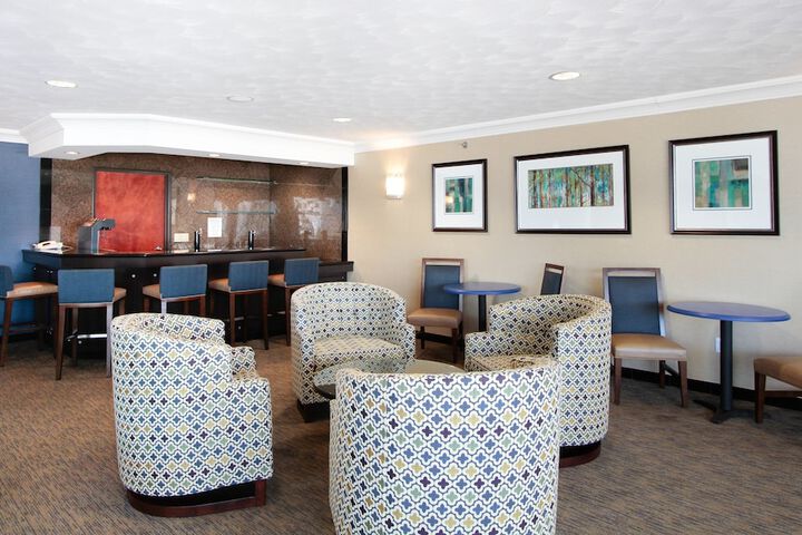 Hotel 7 of 52