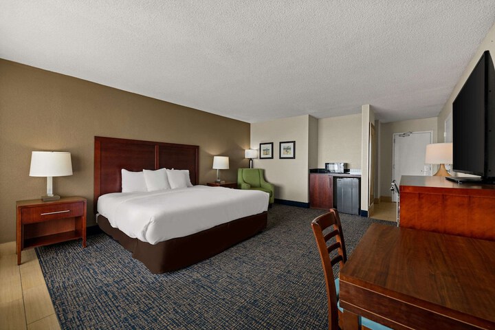 Room 42 of 74