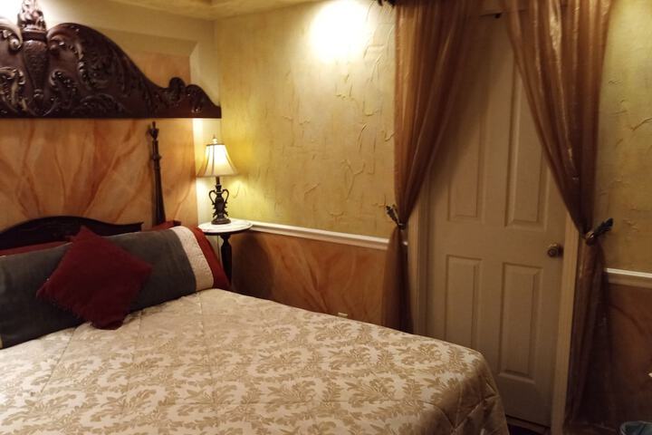 Room 14 of 48