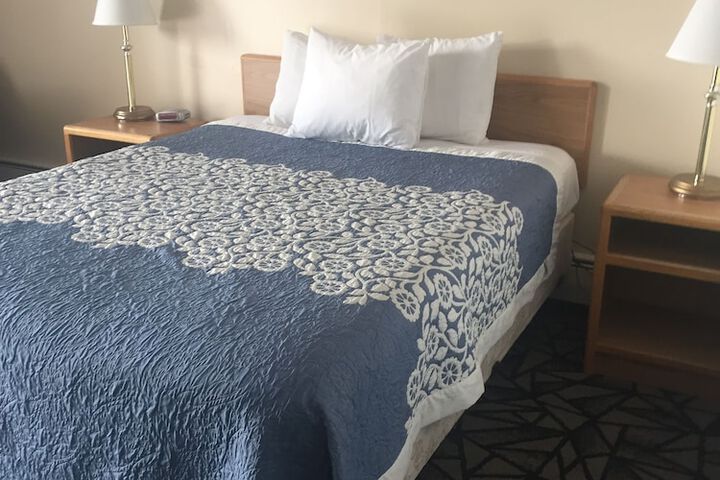 Room 16 of 23