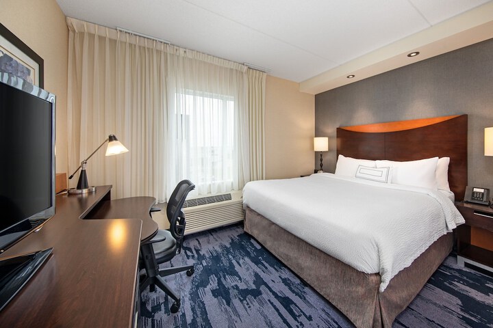 Room 11 of 29