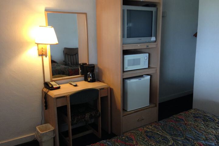 The Hub Motel
