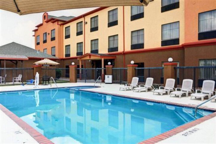 SPRINGWOOD SUITES HOUSTON IAH BELTWAY 8