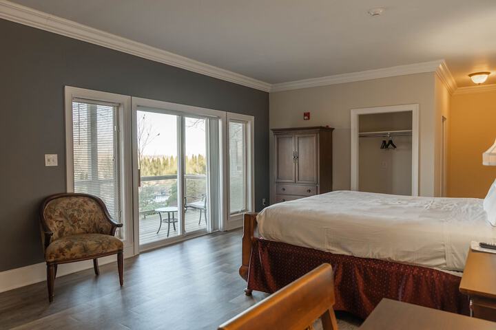 Room 20 of 77