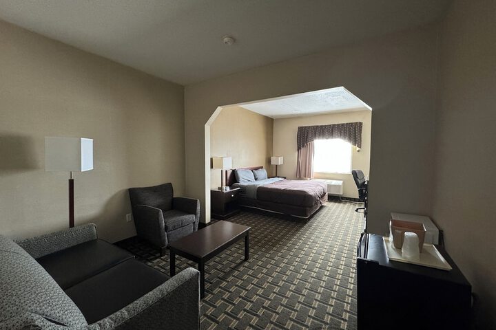FairBridge Inn & Suites Batavia - Darien Amusement Park
