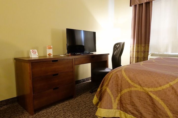 Room 34 of 47