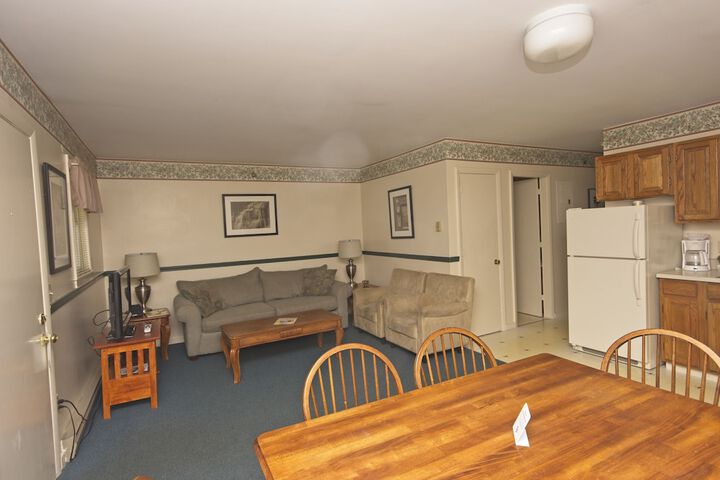Room 27 of 28